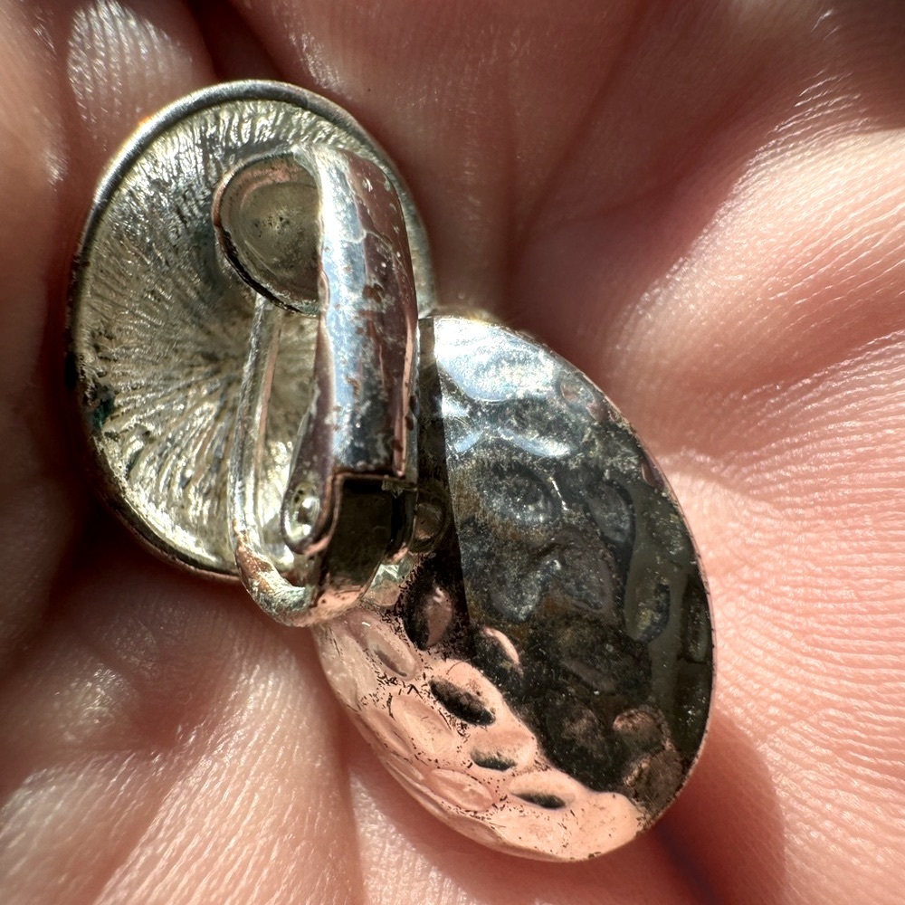 Vintage Silver Oval Hammered Earrings Women Jewelry Clipons